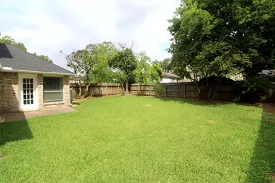 3515 Woodmere Lane, Sugar Land, TX 77478 - Photo 17