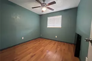 17311 Heritage Bay Dr, Webster, TX 77598 - Photo 9