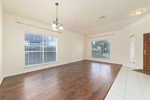 10011 Redoak Pass Ln, Houston, TX 77064 - Photo 7