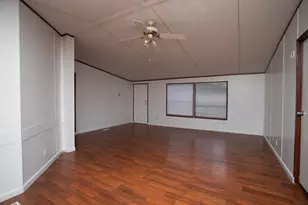 11703 Greenmesa Dr, Houston, TX 77044 - Photo 3