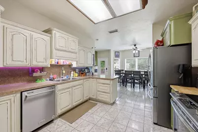 980 Dugas Street, Bridge City, TX 77611 - Photo 15