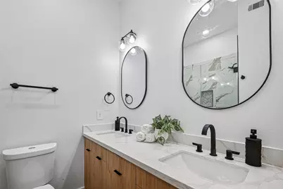 7840 Nashville Unit B Street, Houston, TX 77028 - Photo 17