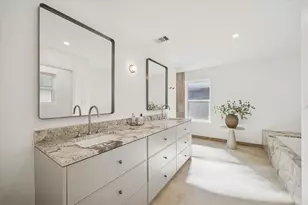 12403 Broken Bough Dr, Houston, TX 77024 - Photo 21