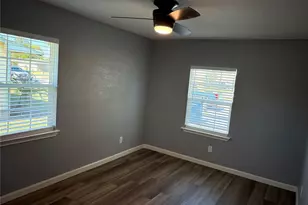 2929 8th Ave N, Texas City, TX 77590 - Photo 15