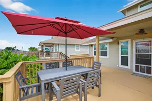 1016 Redfish St, Hitchcock, TX 77563 - Photo 7