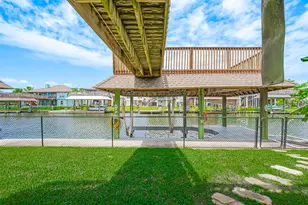 1016 Redfish St, Hitchcock, TX 77563 - Photo 33