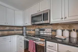 1016 Redfish St, Hitchcock, TX 77563 - Photo 15