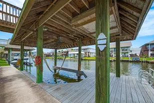 1016 Redfish St, Hitchcock, TX 77563 - Photo 35