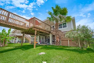 1016 Redfish St, Hitchcock, TX 77563 - Photo 1