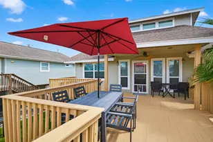 1016 Redfish St, Hitchcock, TX 77563 - Photo 5