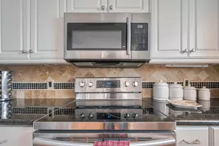 1016 Redfish St, Hitchcock, TX 77563 - Photo 15