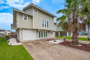 1016 Redfish St, Hitchcock, TX 77563 - Photo 3