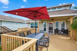 1016 Redfish St, Hitchcock, TX 77563 - Photo 5