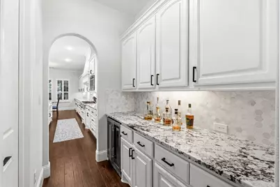 15 N Shasta Bend Circle, The Woodlands, TX 77389 - Photo 9
