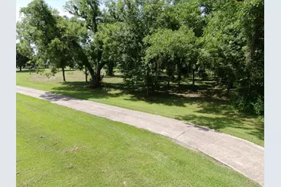 130 Sally Lake Court, Angleton, TX 77515 - Photo 13