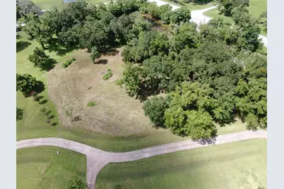 130 Sally Lake Court, Angleton, TX 77515 - Photo 7