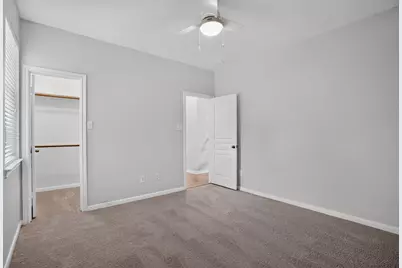 62 S Bardsbrook Circle, The Woodlands, TX 77382 - Photo 13