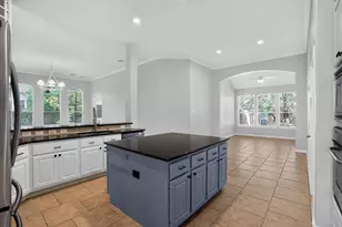 62 S Bardsbrook Cir, Spring, TX 77382 - Photo 9