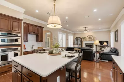 82 Mill Point Place, The Woodlands, TX 77380 - Photo 7
