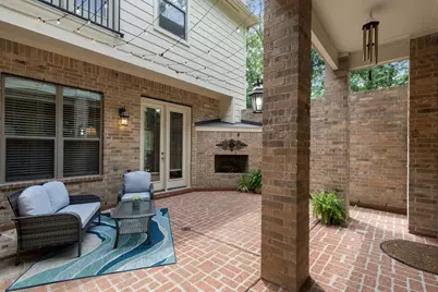 82 Mill Point Place, The Woodlands, TX 77380 - Photo 11