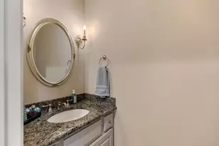 82 Mill Point Pl, The Woodlands, TX 77380 - Photo 13