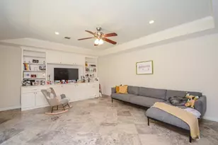 9906 Cedardale Dr, Houston, TX 77055 - Photo 5