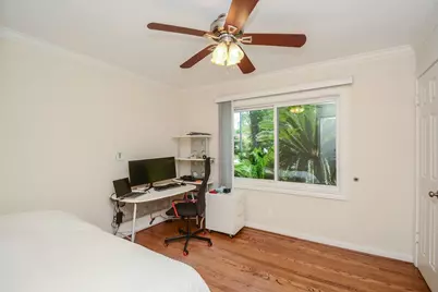 9906 Cedardale Drive, Houston, TX 77055 - Photo 25