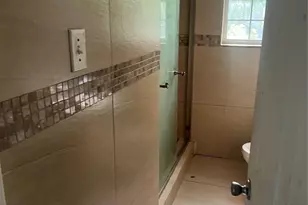 10010 Cathedral Dr, Houston, TX 77051 - Photo 7