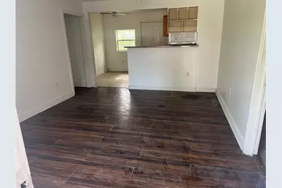 10010 Cathedral Drive, Houston, TX 77051 - Photo 3