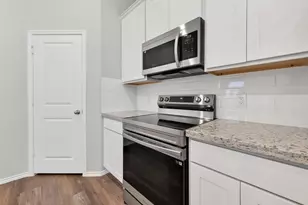 1452 Glen Oaks, Conroe, TX 77385 - Photo 19