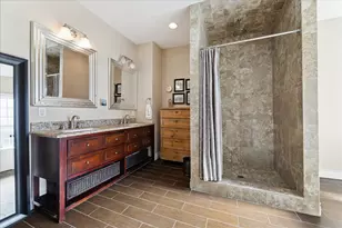 2431 Calumet St, Houston, TX 77004 - Photo 23