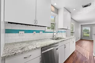 3206 Wavecrest St, League City, TX 77573 - Photo 9
