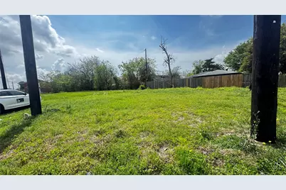 2109 W Texas Avenue, Baytown, TX 77520 - Photo 3