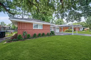 4717 Chrystell Ln, Houston, TX 77092 - Photo 3
