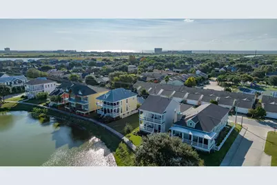 10108 Schaper Road, Galveston, TX 77554 - Photo 7