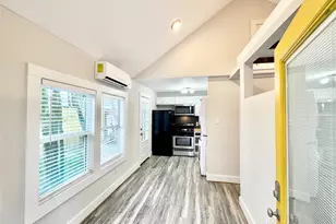 914 Joyce St, Houston, TX 77009 - Photo 5