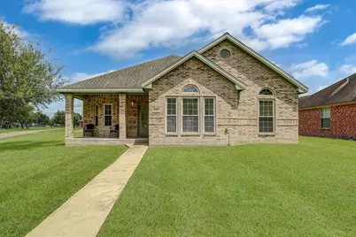 131 Silverbell Circle, Lake Jackson, TX 77566 - Photo 1