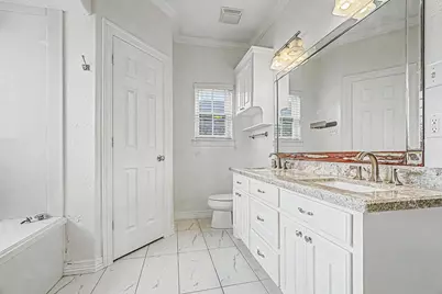 131 Silverbell Circle, Lake Jackson, TX 77566 - Photo 19