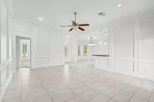 131 Silverbell Cir, Lake Jackson, TX 77566 - Photo 7