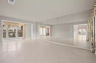 2719 E Pebble Beach Dr, Missouri City, TX 77459 - Photo 11