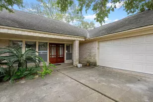 2719 E Pebble Beach Dr, Missouri City, TX 77459 - Photo 7