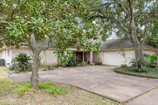 2719 E Pebble Beach Dr, Missouri City, TX 77459 - Photo 9