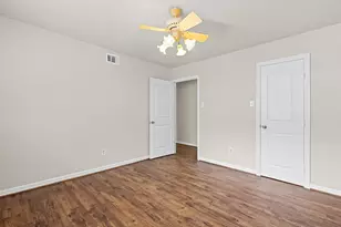 2719 E Pebble Beach Dr, Missouri City, TX 77459 - Photo 33