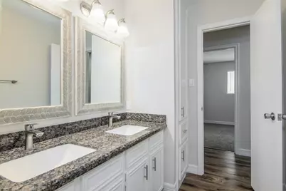 2716 Pine Cone Lane Corner, Pearland, TX 77581 - Photo 23