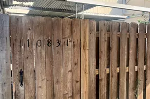 10831 Sandpiper Dr, Houston, TX 77096 - Photo 9