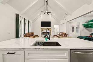 444 Mill Rd, Angleton, TX 77515 - Photo 11