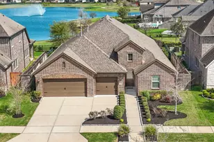 2010 Big Crk Wy, Missouri City, TX 77459 - Photo 3