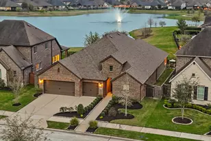 2010 Big Crk Wy, Missouri City, TX 77459 - Photo 1