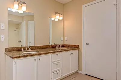 4815 Wind Chimes Drive, Houston, TX 77066 - Photo 13