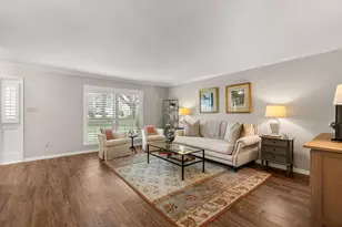 5855 Valley Forge Dr, Houston, TX 77057 - Photo 7